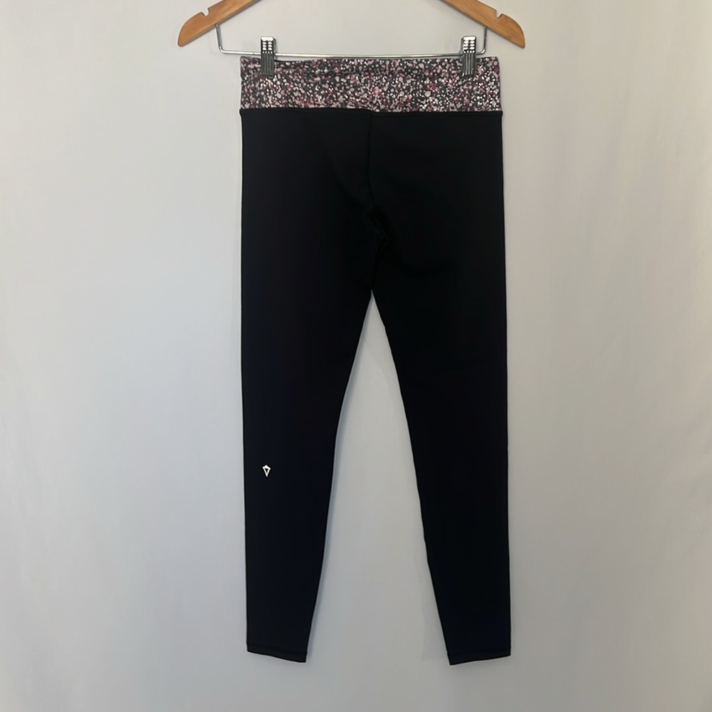 NWOT / Ivivva yoga pants - Picture 2 of 3